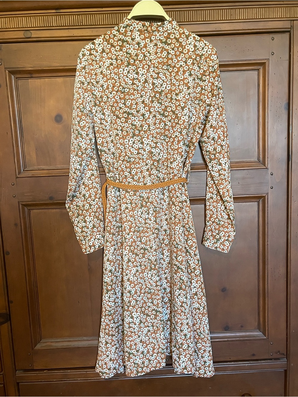 Darling Brown Floral Long-Sleeve Midi Dress with White Daisy Print NWOT